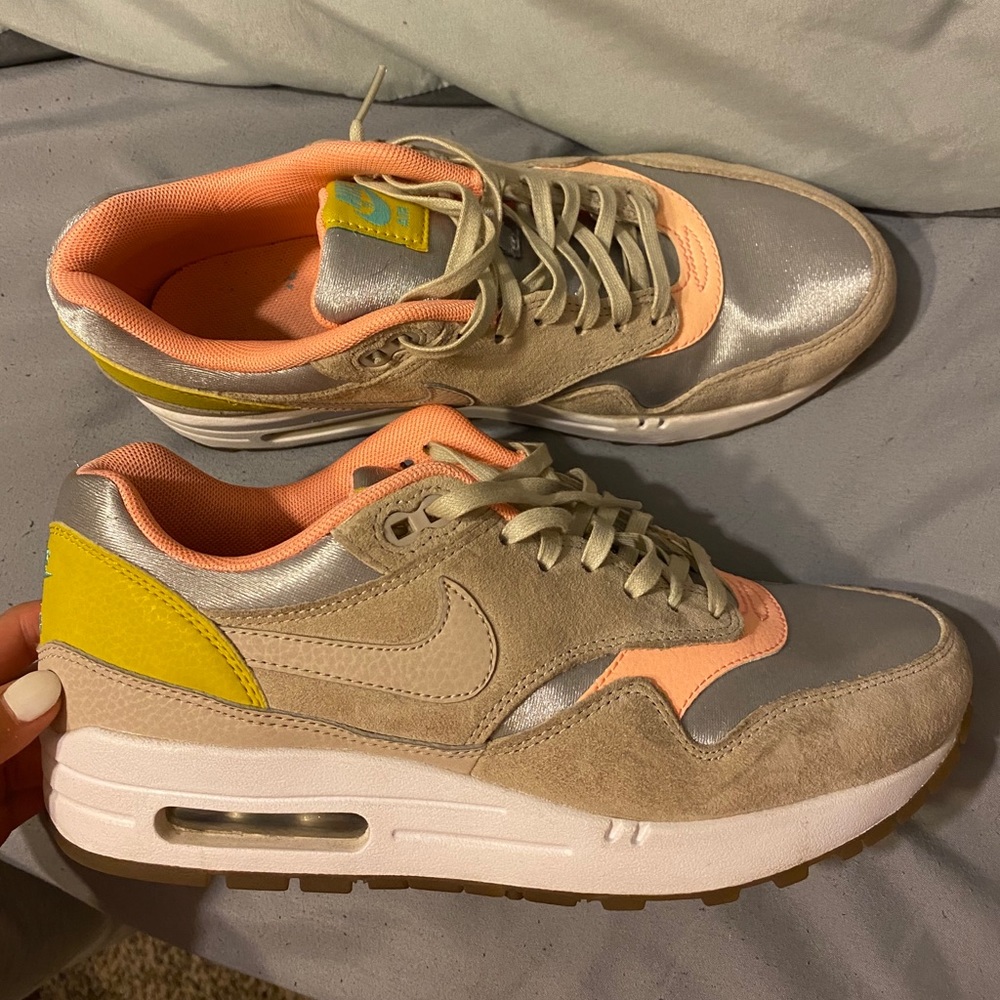 Nike Air Maxes